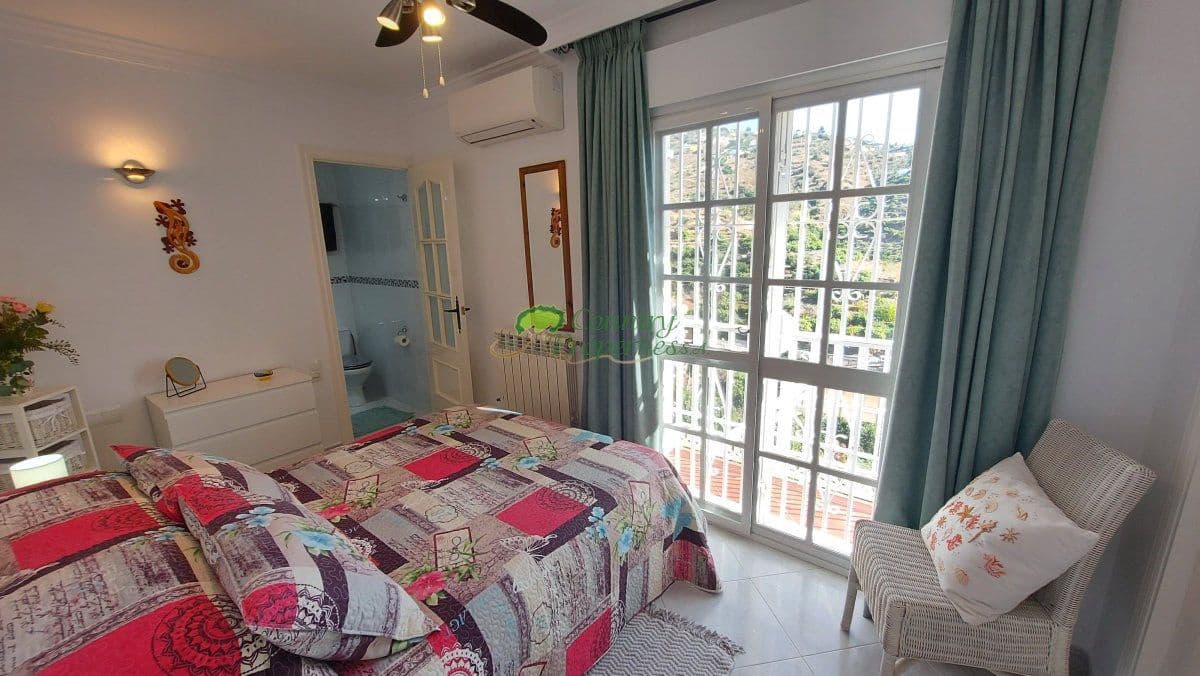 Finca/Casa Rural de 3 habitaciones en Torrox en venta con piscina garaje - 465.000 € (Ref: 9981846)