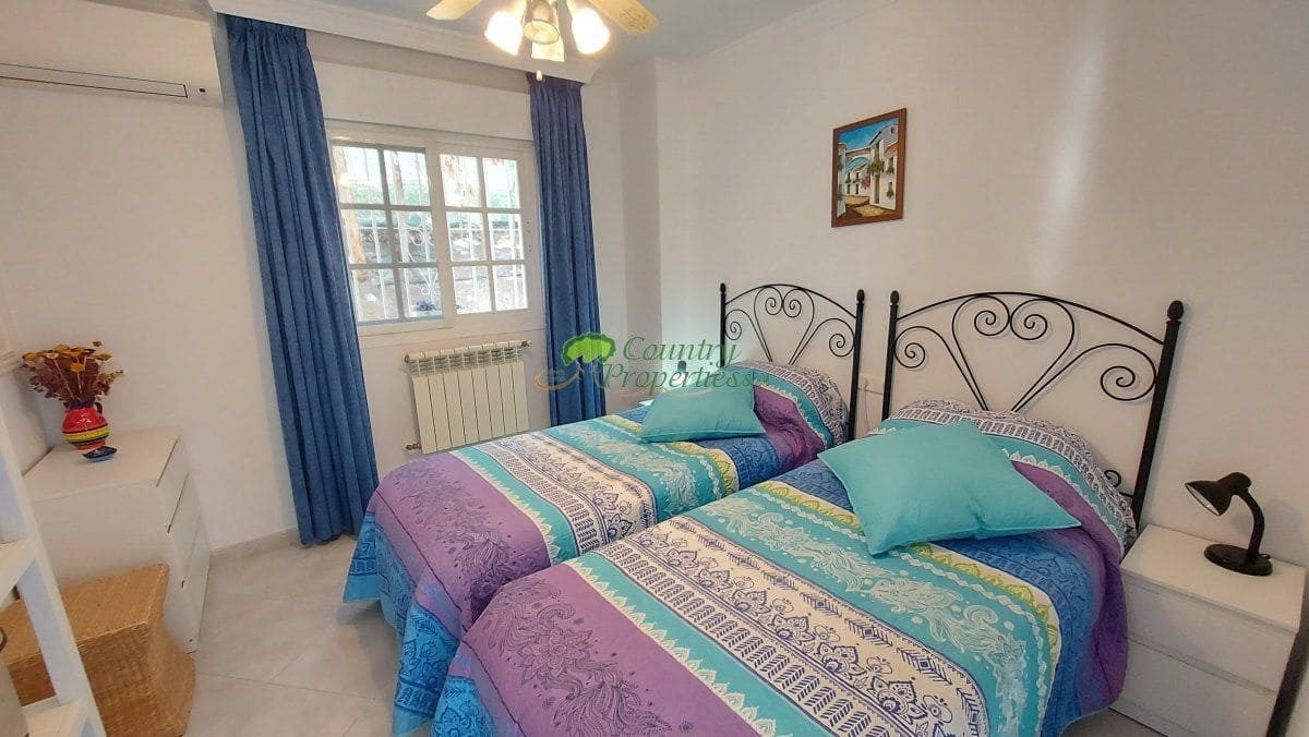 Finca/Casa Rural de 3 habitaciones en Torrox en venta con piscina garaje - 465.000 € (Ref: 9981846)