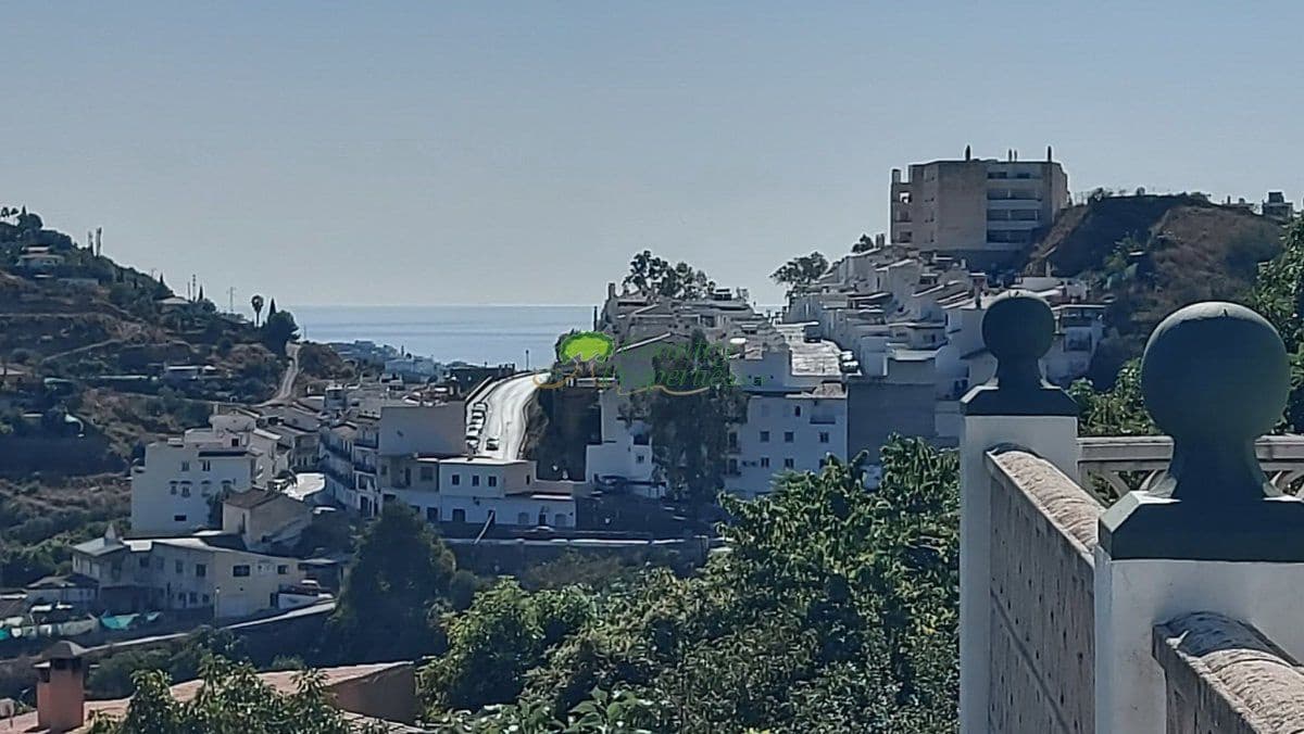 Finca/Casa Rural de 3 habitaciones en Torrox en venta con piscina garaje - 465.000 € (Ref: 9981846)