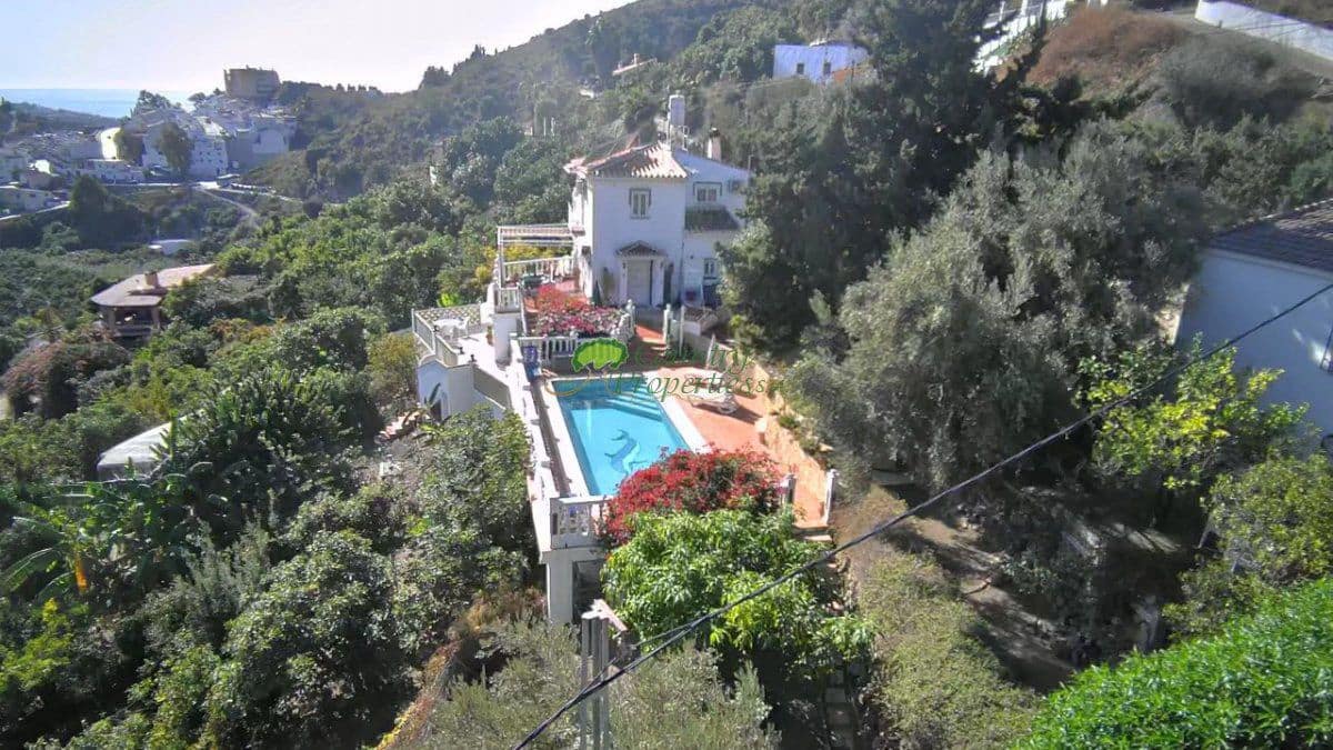 Finca/Casa Rural de 3 habitaciones en Torrox en venta con piscina garaje - 465.000 € (Ref: 9981846)