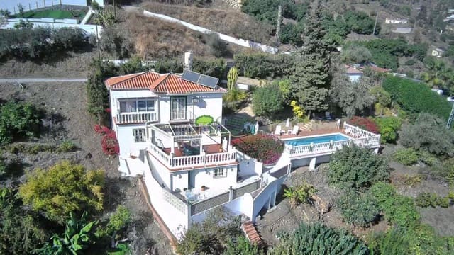 3 soverom Finca/Herregård til salgs i Torrox med svømmebasseng garasje - € 465 000 (Ref: 9981846)