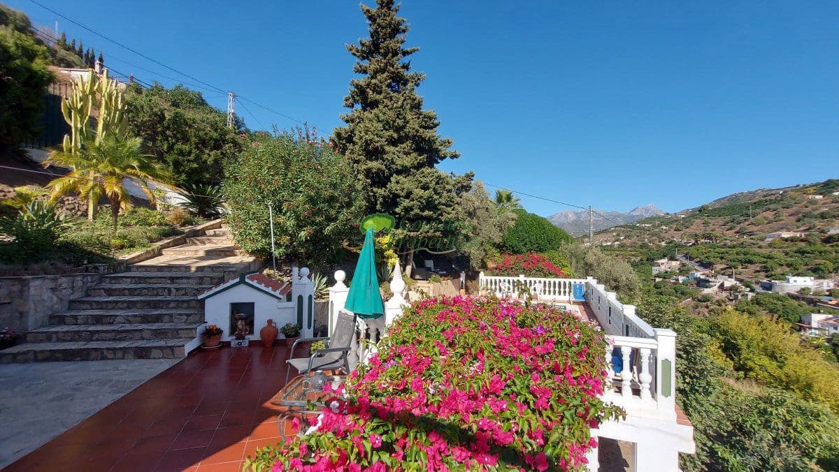 Finca/Casa Rural de 3 habitaciones en Torrox en venta con piscina garaje - 465.000 € (Ref: 9981846)