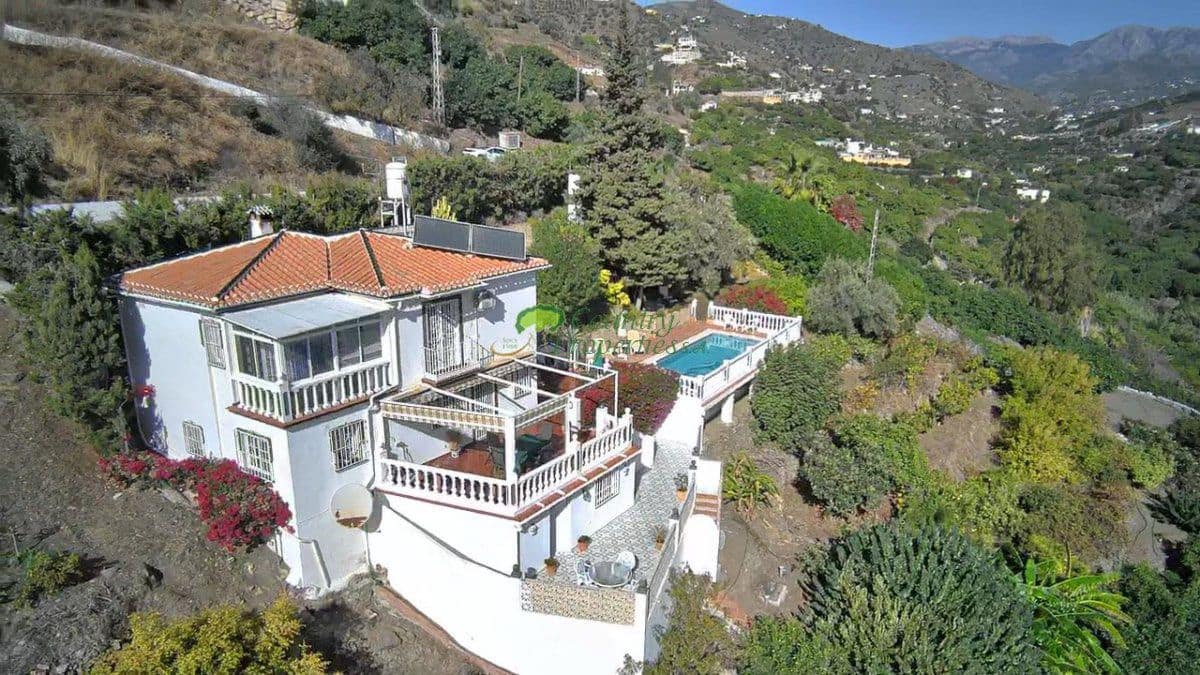 Finca/Casa Rural de 3 habitaciones en Torrox en venta con piscina garaje - 465.000 € (Ref: 9981846)