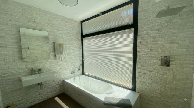 Chalet de 4 habitaciones en La Granadella  - Costa Nova, Javea / Xàbia en venta con piscina - 2.495.000 € (Ref: 10031650)