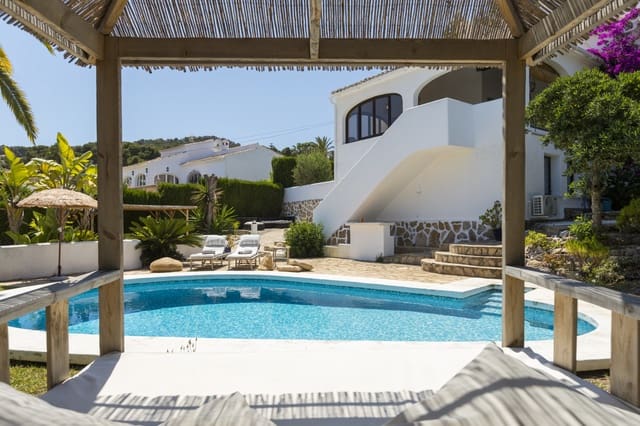 4 slaapkamer Villa te koop in Javea / Xàbia met zwembad garage - € 825.000 (Ref: 9130901)