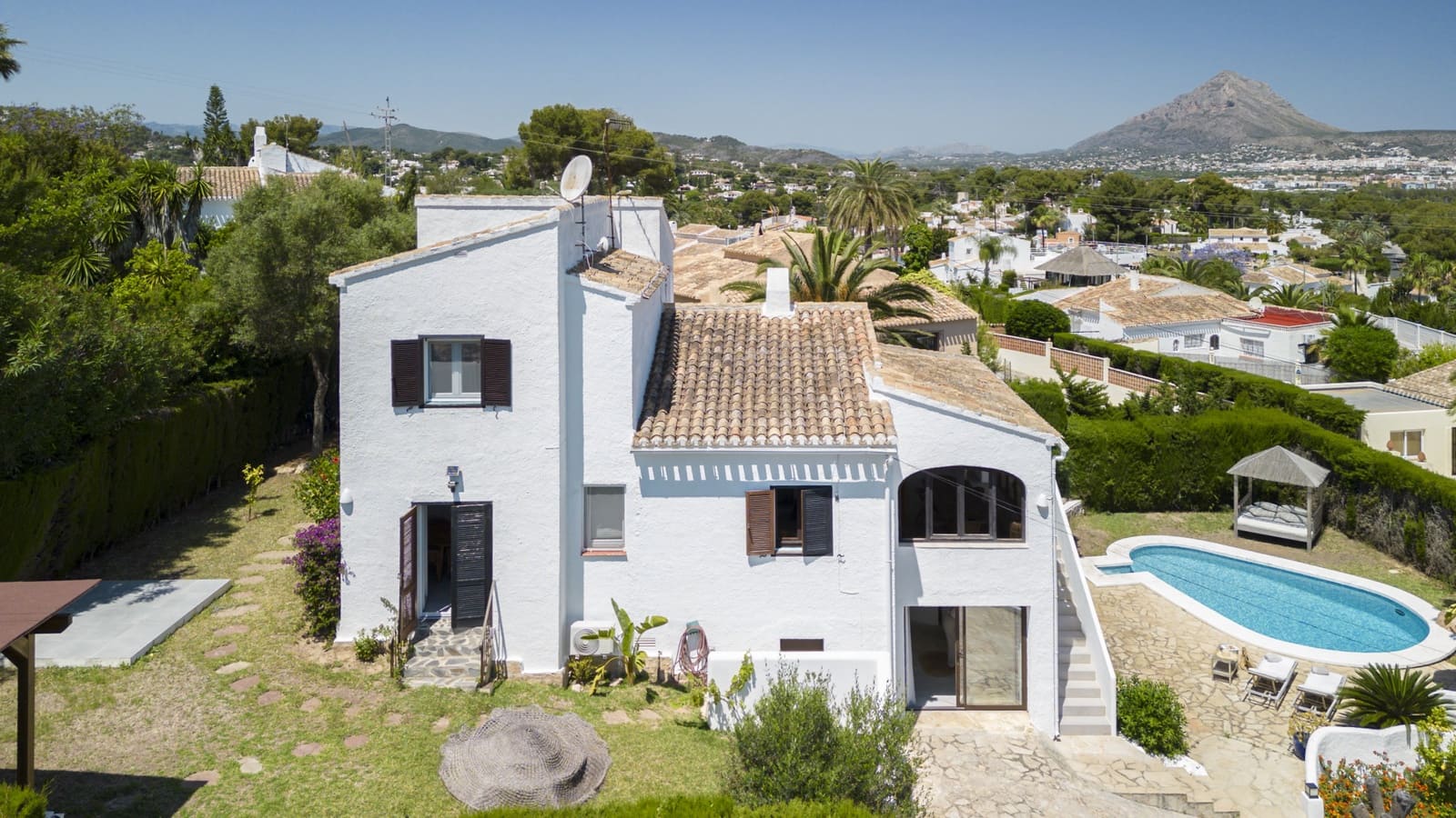 4 Zimmer Villa zu verkaufen in Javea / Xabia mit Pool Garage - 825.000 € (Ref: 9130901)