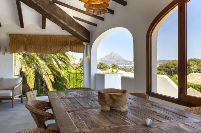 4 slaapkamer Villa te koop in Javea / Xàbia met zwembad garage - € 825.000 (Ref: 9130901)