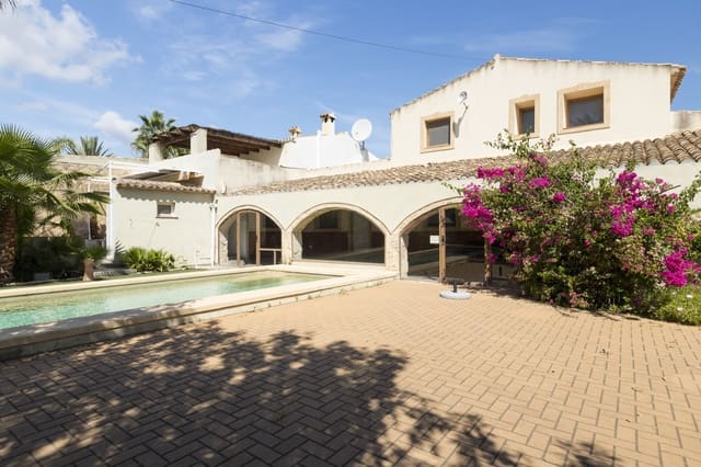 5 bedroom Villa for sale in Partida Tosal - Zona del Castellans, Javea / Xàbia with pool garage - € 945,000 (Ref: 9130903)