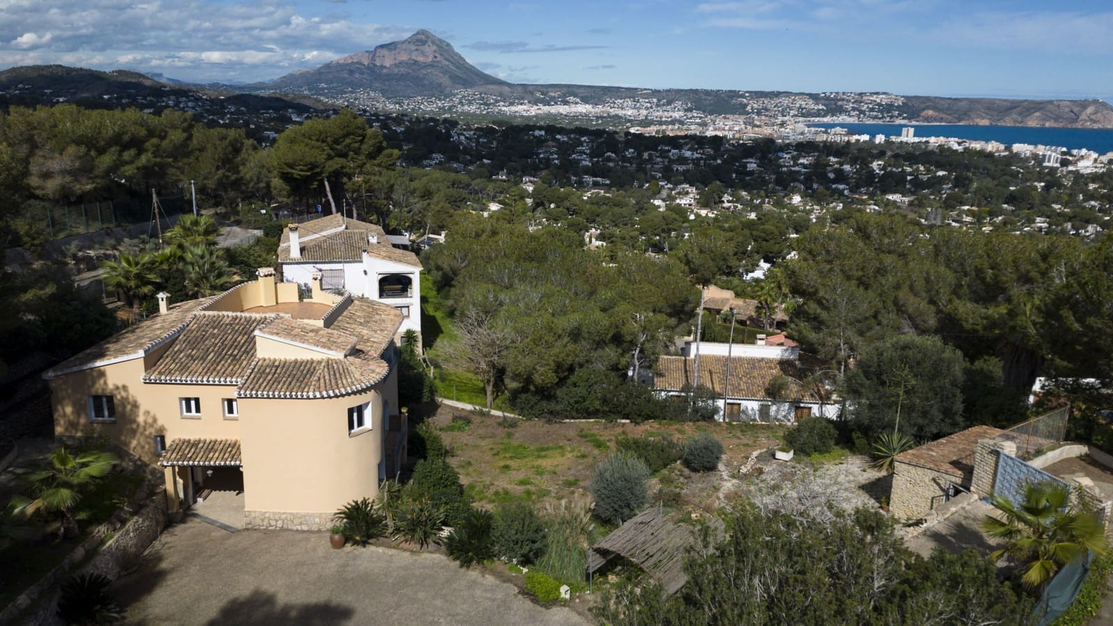 4 slaapkamer Villa te koop in Javea / Xabia met zwembad garage - € 975.000 (Ref: 9130910)