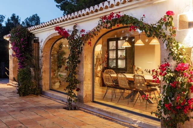 3 sypialnia Willa na sprzedaż w Partides comunes - Adsubia, Javea / Xàbia z basenem - 3 395 000 € (Ref: 9130911)