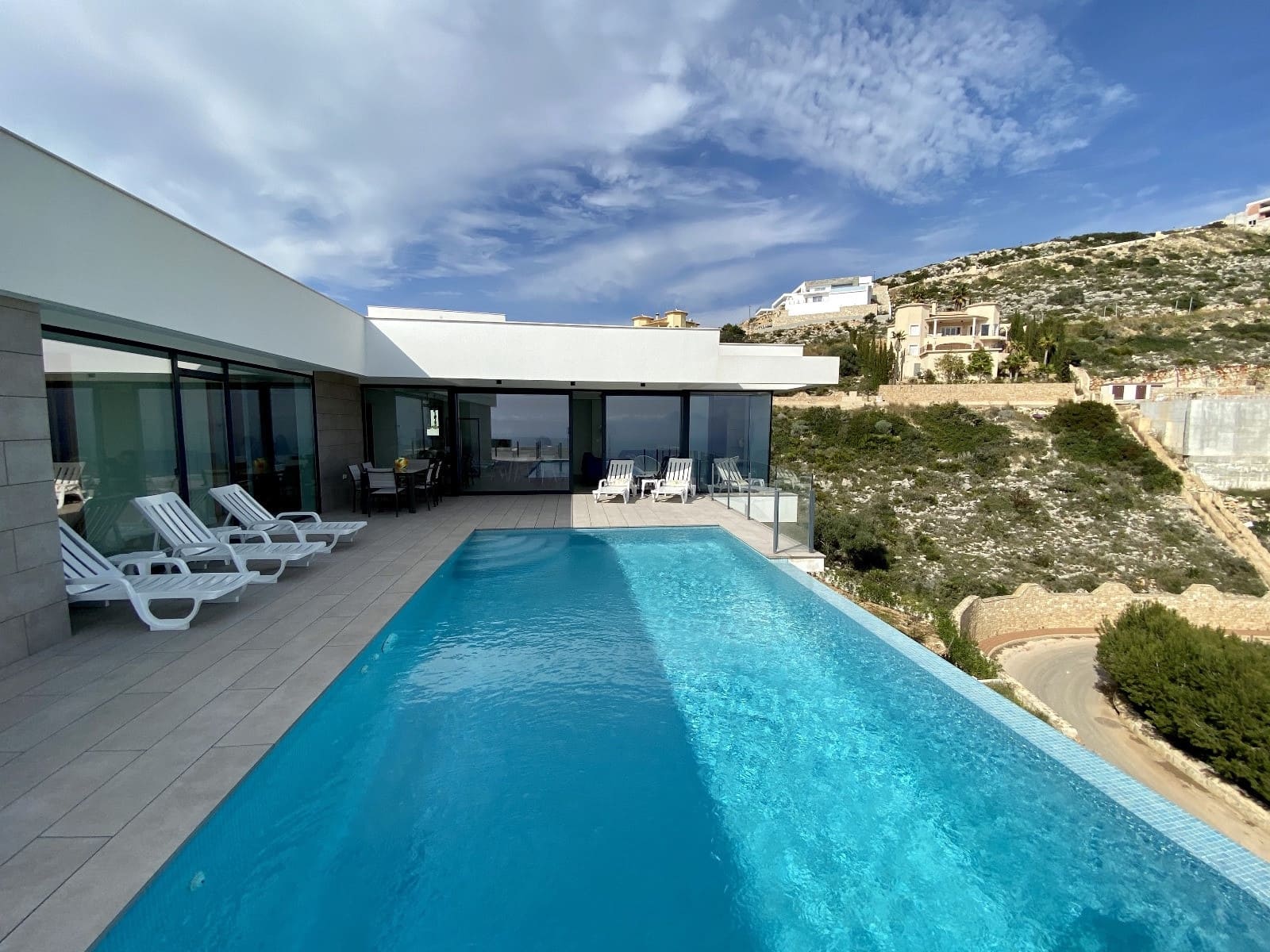 4 bedroom Villa for sale in Cumbre del Sol with pool - € 1,150,000 (Ref: 9130914)