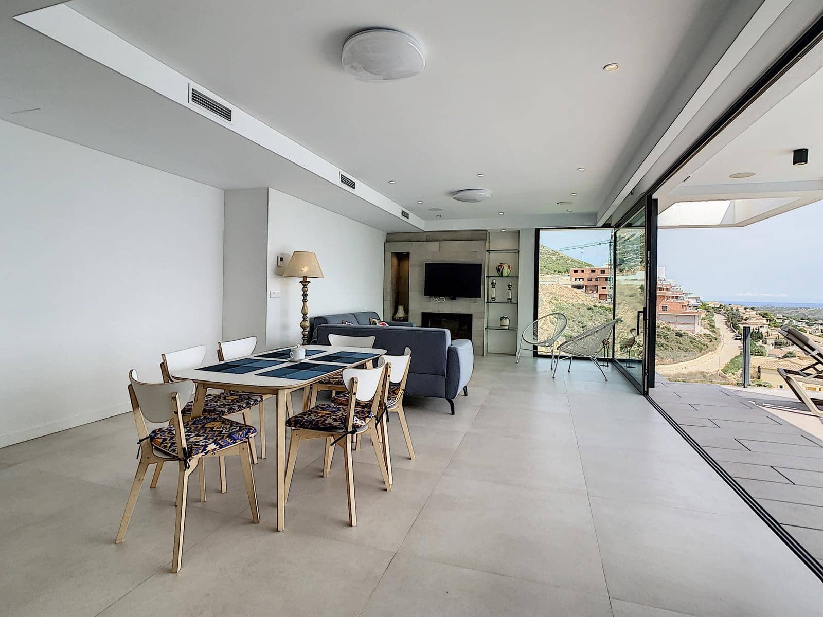 4 bedroom Villa for sale in Cumbre del Sol with pool - € 1,150,000 (Ref: 9130914)