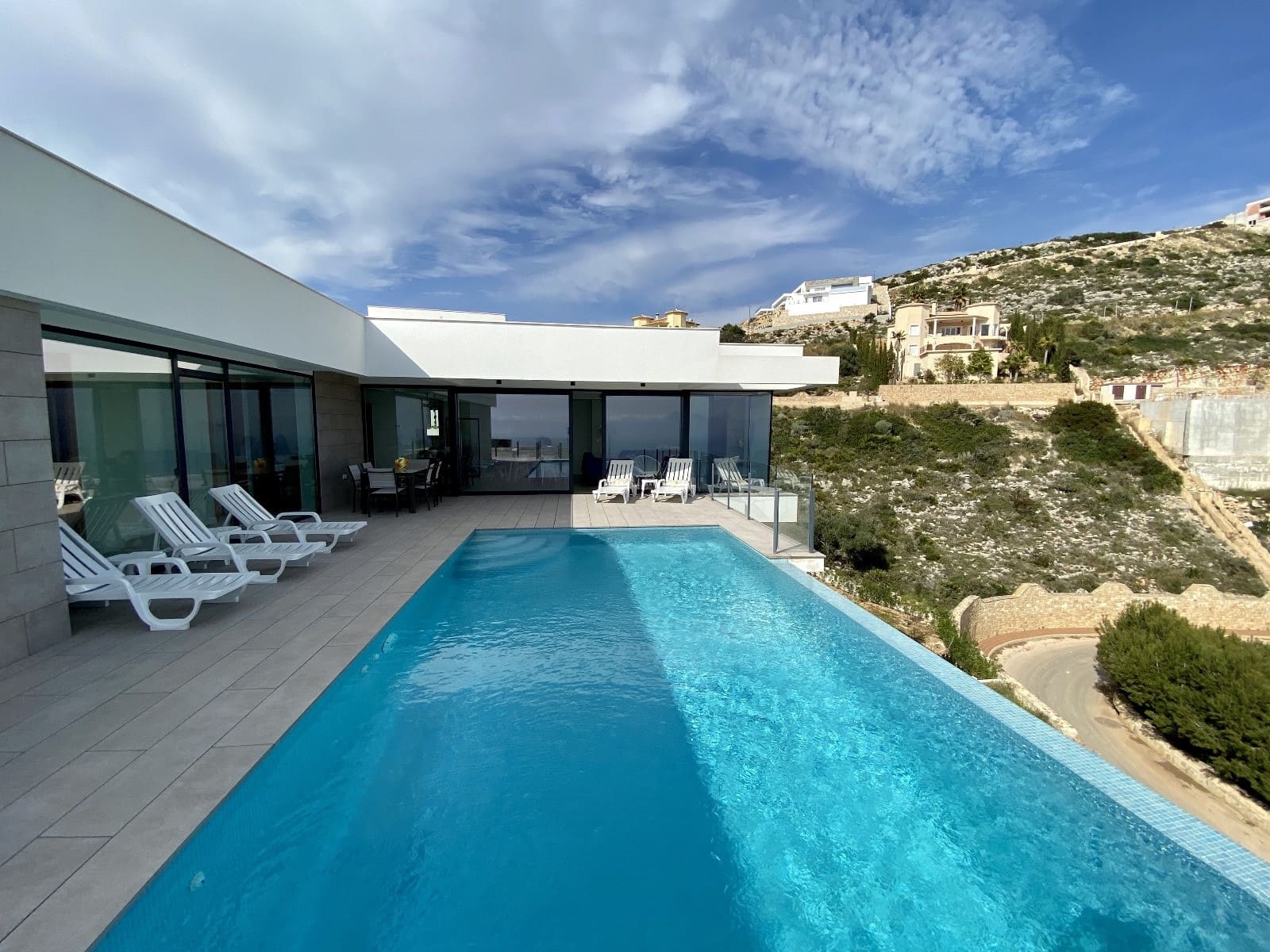 4 bedroom Villa for sale in Cumbre del Sol with pool - € 1,150,000 (Ref: 9130914)