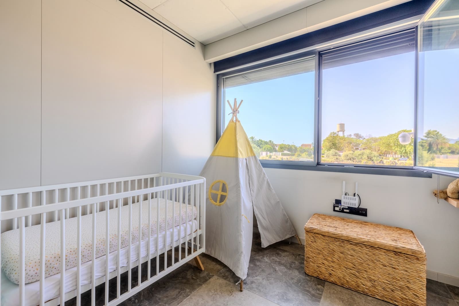 3 soverom Villa til salgs i Oliva med svømmebasseng garasje - € 697 500 (Ref: 9130919)