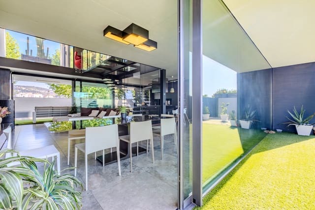 3 quarto Moradia para venda em Oliva com piscina garagem - 697 500 € (Ref: 9130919)