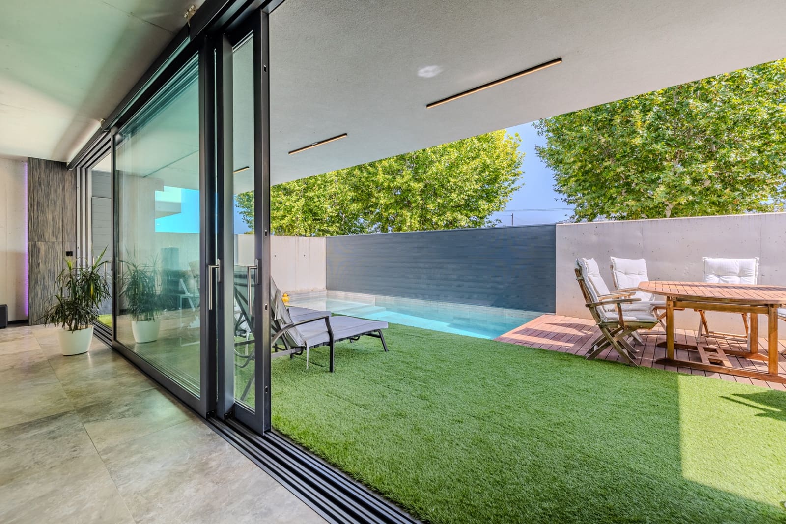 3 soverom Villa til salgs i Oliva med svømmebasseng garasje - € 697 500 (Ref: 9130919)