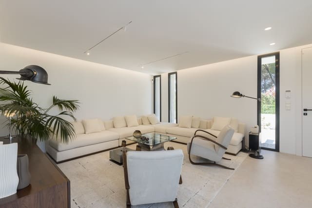 4 bedroom Villa for sale in Las Rotas / Les Rotes, Dénia with pool garage - € 1,890,000 (Ref: 9130936)