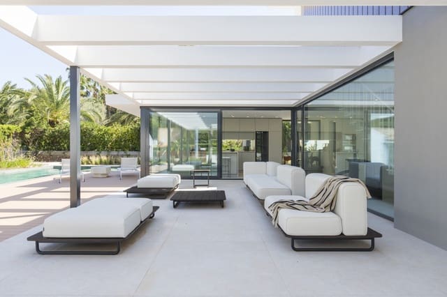 4 bedroom Villa for sale in Las Rotas / Les Rotes, Dénia with pool garage - € 1,890,000 (Ref: 9130936)