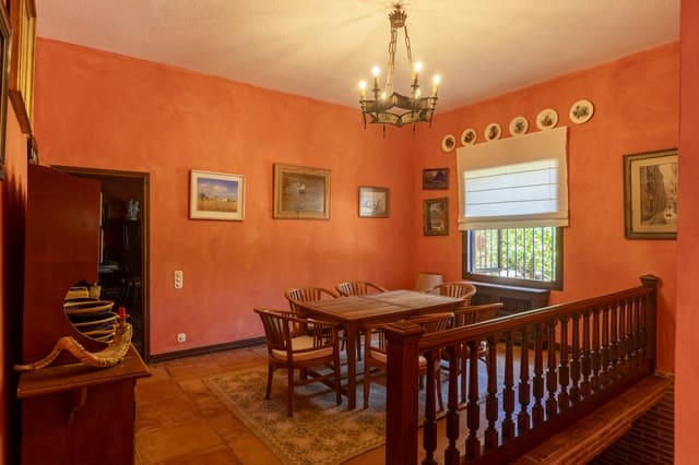 6 bedroom Villa for sale in Altea with pool garage - € 3,750,000 (Ref: 9130937)