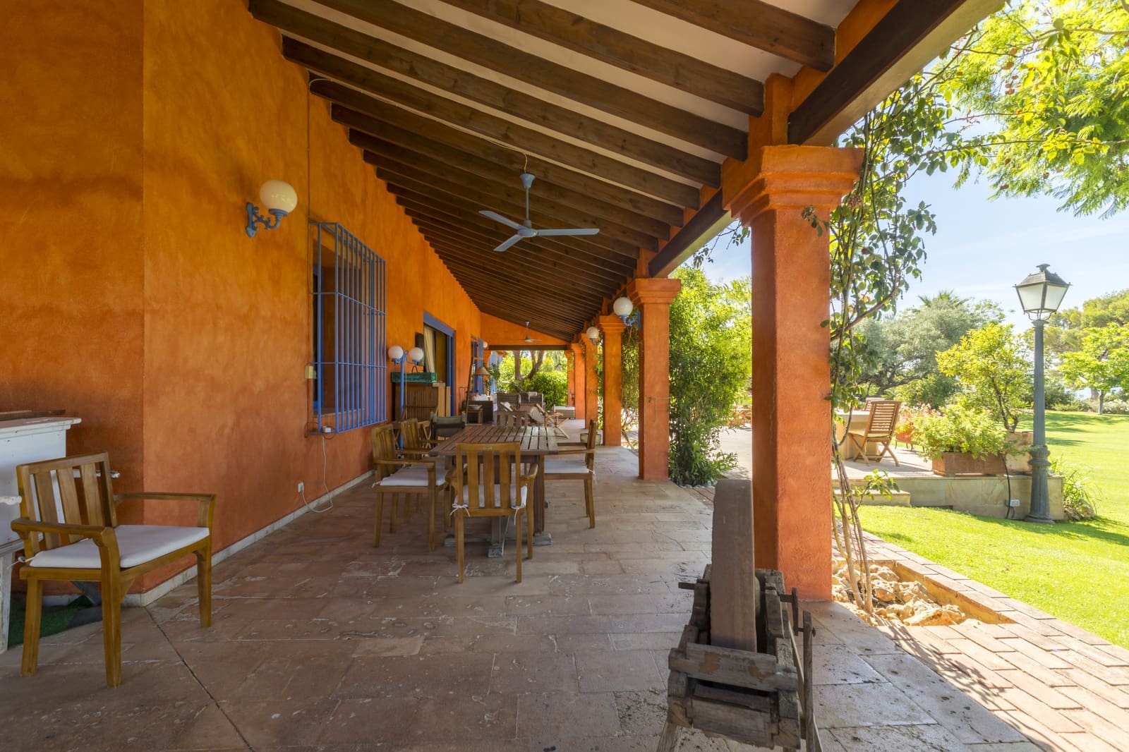 6 bedroom Villa for sale in Altea with pool garage - € 3,750,000 (Ref: 9130937)