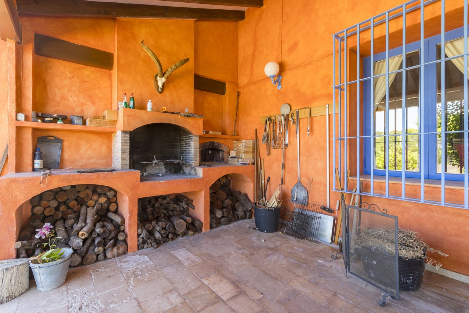 6 bedroom Villa for sale in Altea with pool garage - € 3,750,000 (Ref: 9130937)