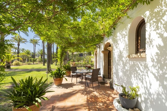13 soverom Villa til salgs i Partides comunes - Adsubia, Javea / Xàbia med svømmebasseng garasje - € 3 450 000 (Ref: 9130940)