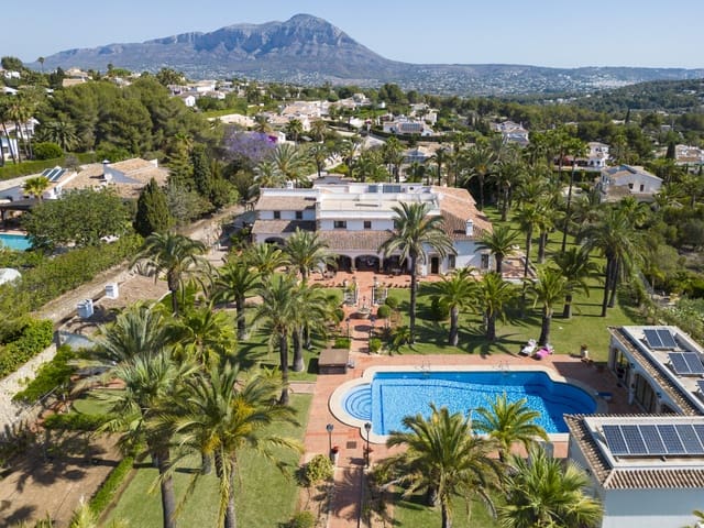 13 soverom Villa til salgs i Partides comunes - Adsubia, Javea / Xàbia med svømmebasseng garasje - € 3 450 000 (Ref: 9130940)