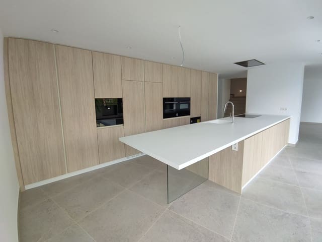 4 chambre Villa/Maison à vendre à Altea avec piscine garage - 2 250 000 € (Ref: 9130952)