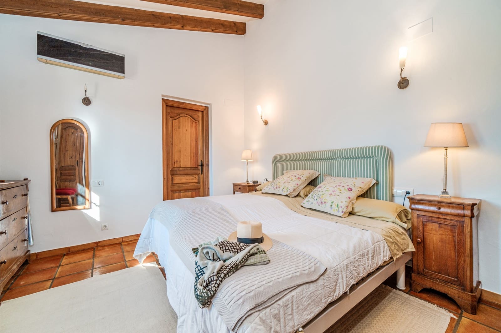 6 soveværelse Finca/Landehus til salg i Javea / Xabia med swimmingpool garage - € 1.800.000 (Ref: 9130958)