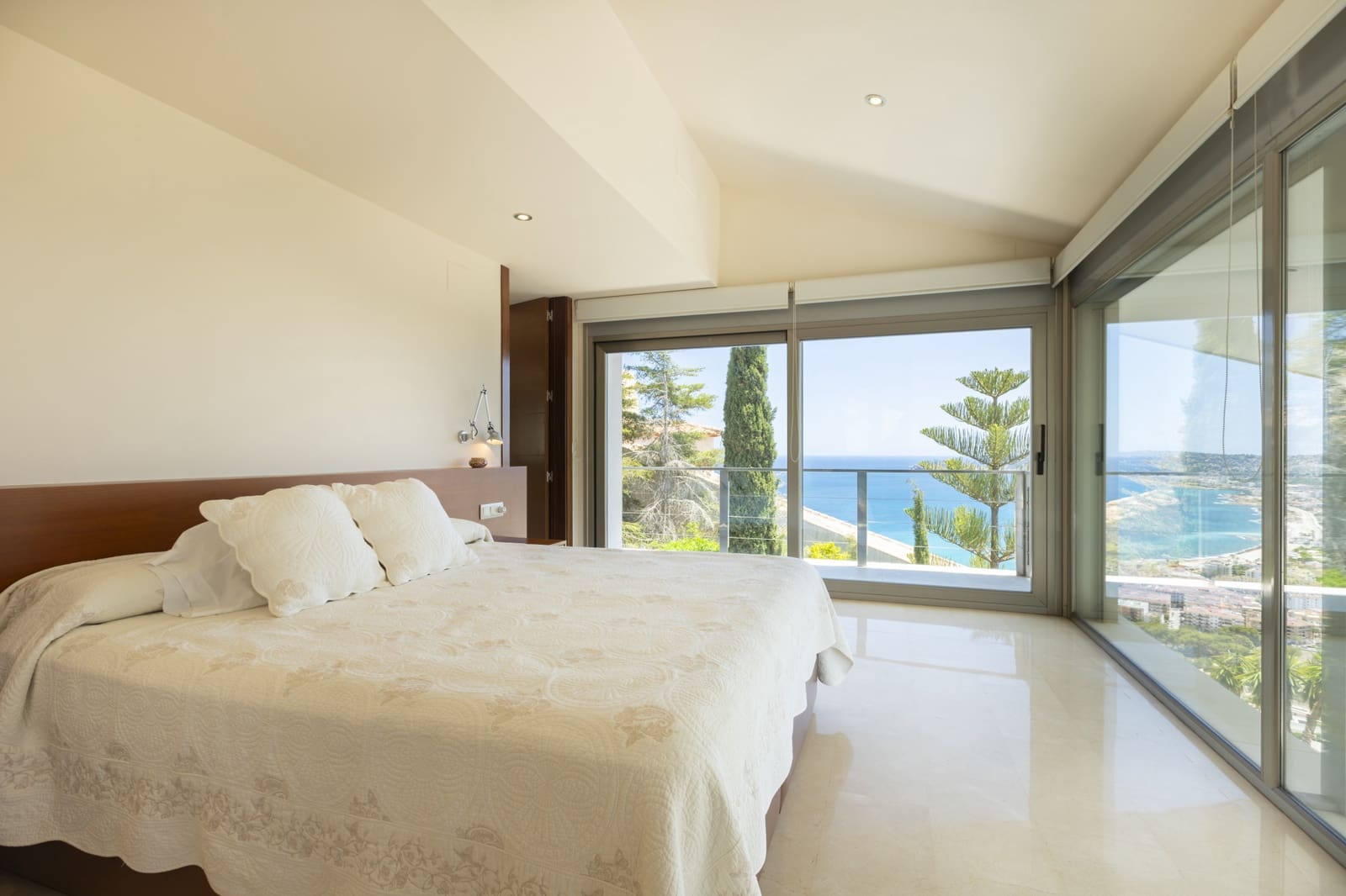 4 soveværelse Villa til salg i Javea / Xabia med swimmingpool garage - € 3.000.000 (Ref: 9130967)