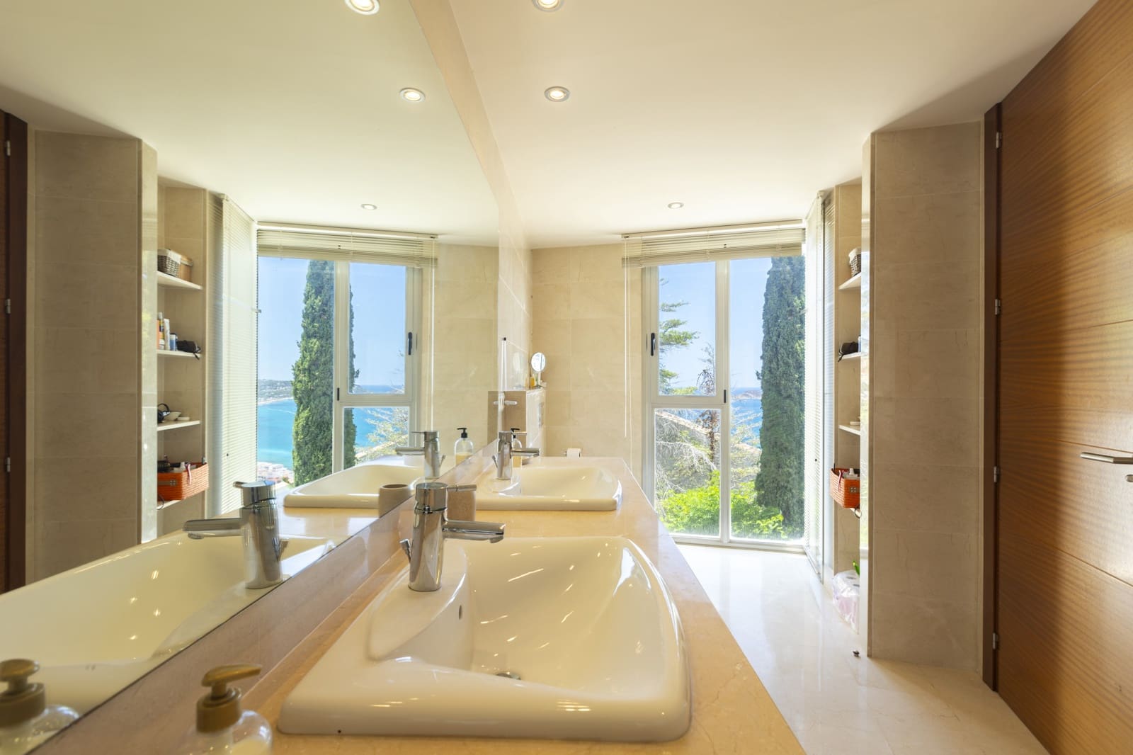 4 soveværelse Villa til salg i Javea / Xabia med swimmingpool - € 3.000.000 (Ref: 9130967)