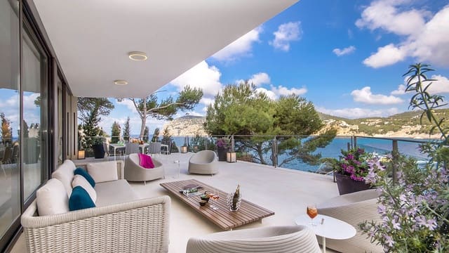 9 Zimmer Villa zu verkaufen in Es Camp De Mar / El Camp De Mar, Andratx mit Pool Garage - 15.000.000 € (Ref: 9130972)