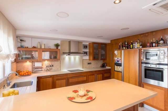 5 quarto Moradia para venda em Puerto, Javea / Xàbia com garagem - 1 250 000 € (Ref: 9130978)