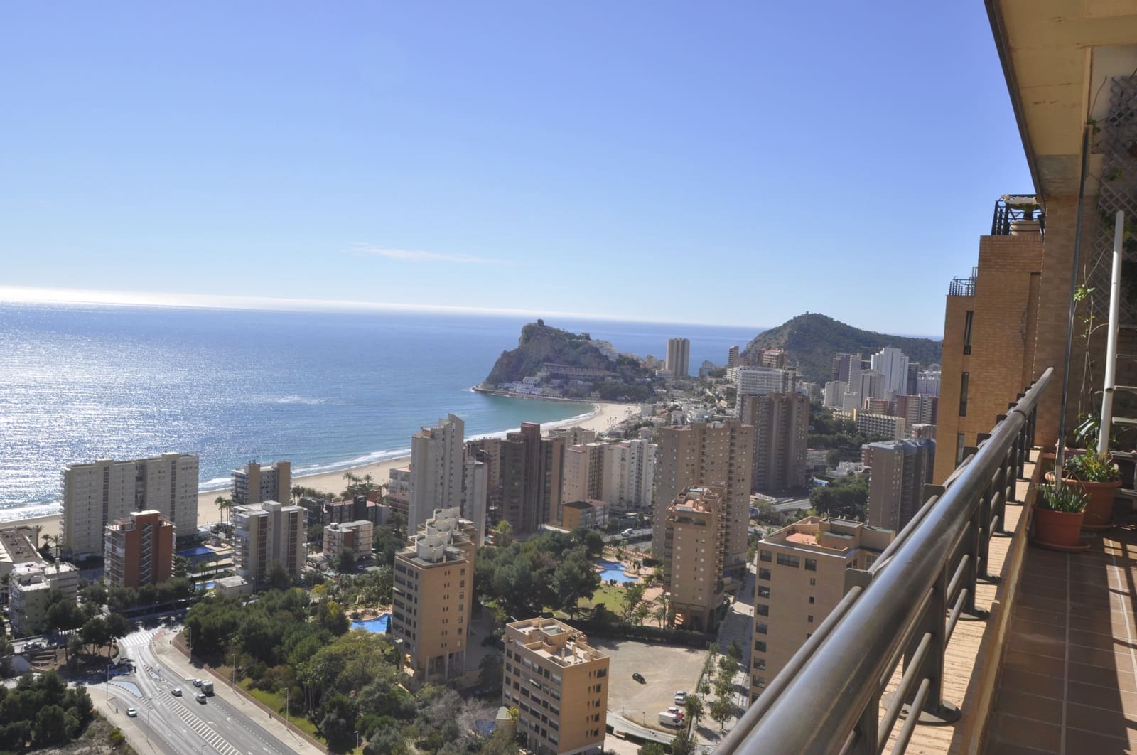 4 soverom Penthouse til salgs i Benidorm med svømmebasseng garasje - € 1 200 000 (Ref: 9130980)