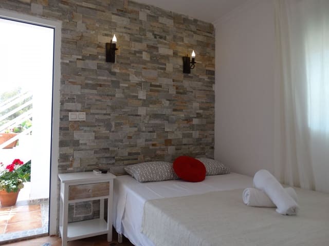 17 bedroom Hotel for sale in Cometa - Carrió, Calpe / Calp with pool garage - € 1,050,000 (Ref: 9130981)