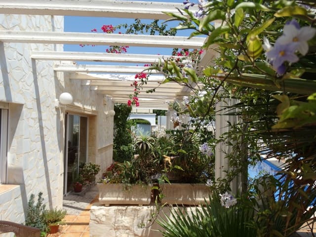 17 bedroom Hotel for sale in Cometa - Carrió, Calpe / Calp with pool garage - € 1,050,000 (Ref: 9130981)