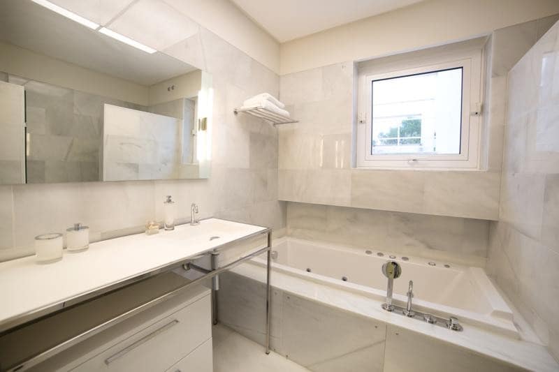 4 soveværelse Villa til salg i Denia med swimmingpool garage - € 4.500.000 (Ref: 9130983)