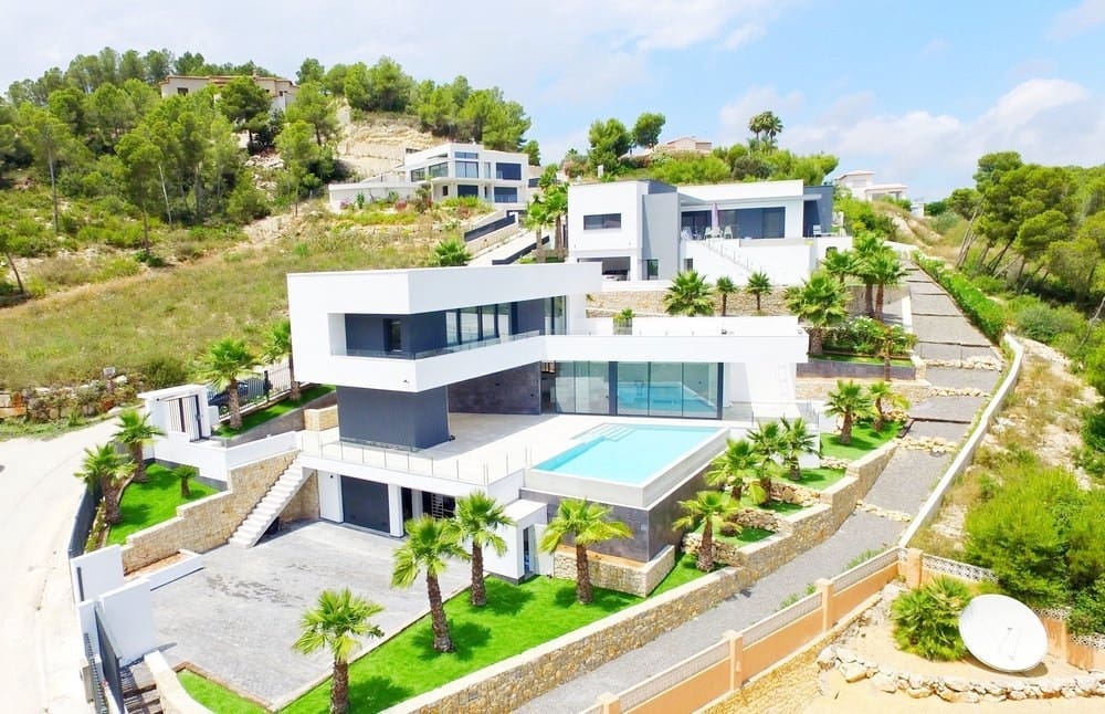 3 soverom Villa til salgs i Adsubia med svømmebasseng garasje - € 1 620 000 (Ref: 9130991)
