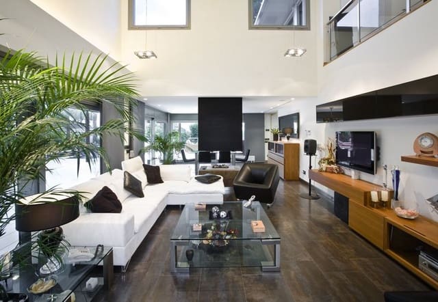 5 sypialnia Willa na sprzedaż w L'Eliana z basenem garażem - 1 390 000 € (Ref: 9132163)