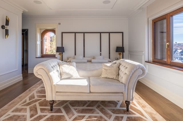 2 slaapkamer Appartement te koop in Bilbao met zwembad garage - € 2.000.000 (Ref: 9132164)