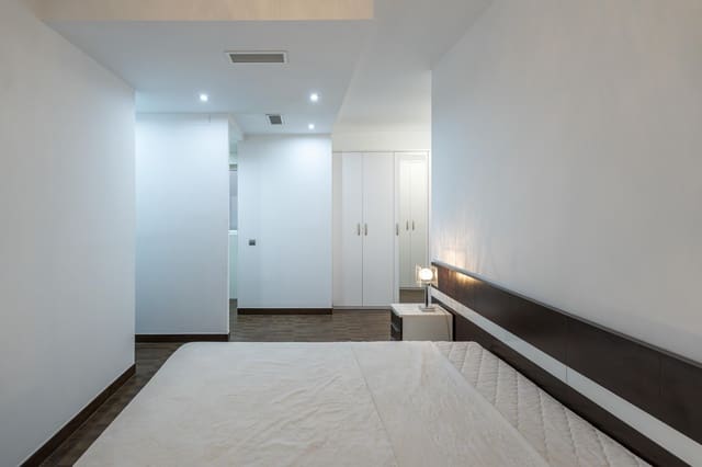 3 bedroom Apartment for sale in Sant Francesc, Valencia city - € 420,000 (Ref: 9132167)