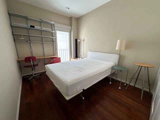 3 slaapkamer Penthouse te koop in L'Eixample, Valencia stad met garage - € 1.350.000 (Ref: 9132170)