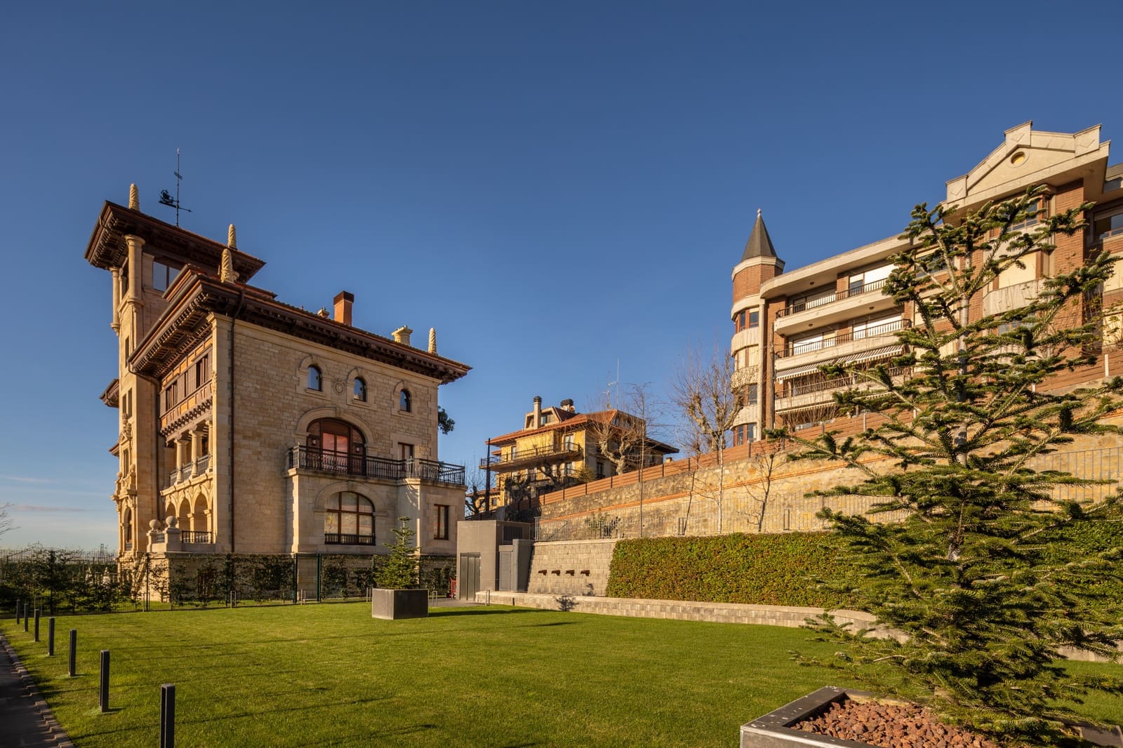 3 soveværelse Lejlighed til salg i Bilbao med swimmingpool garage - € 1.875.000 (Ref: 9132172)