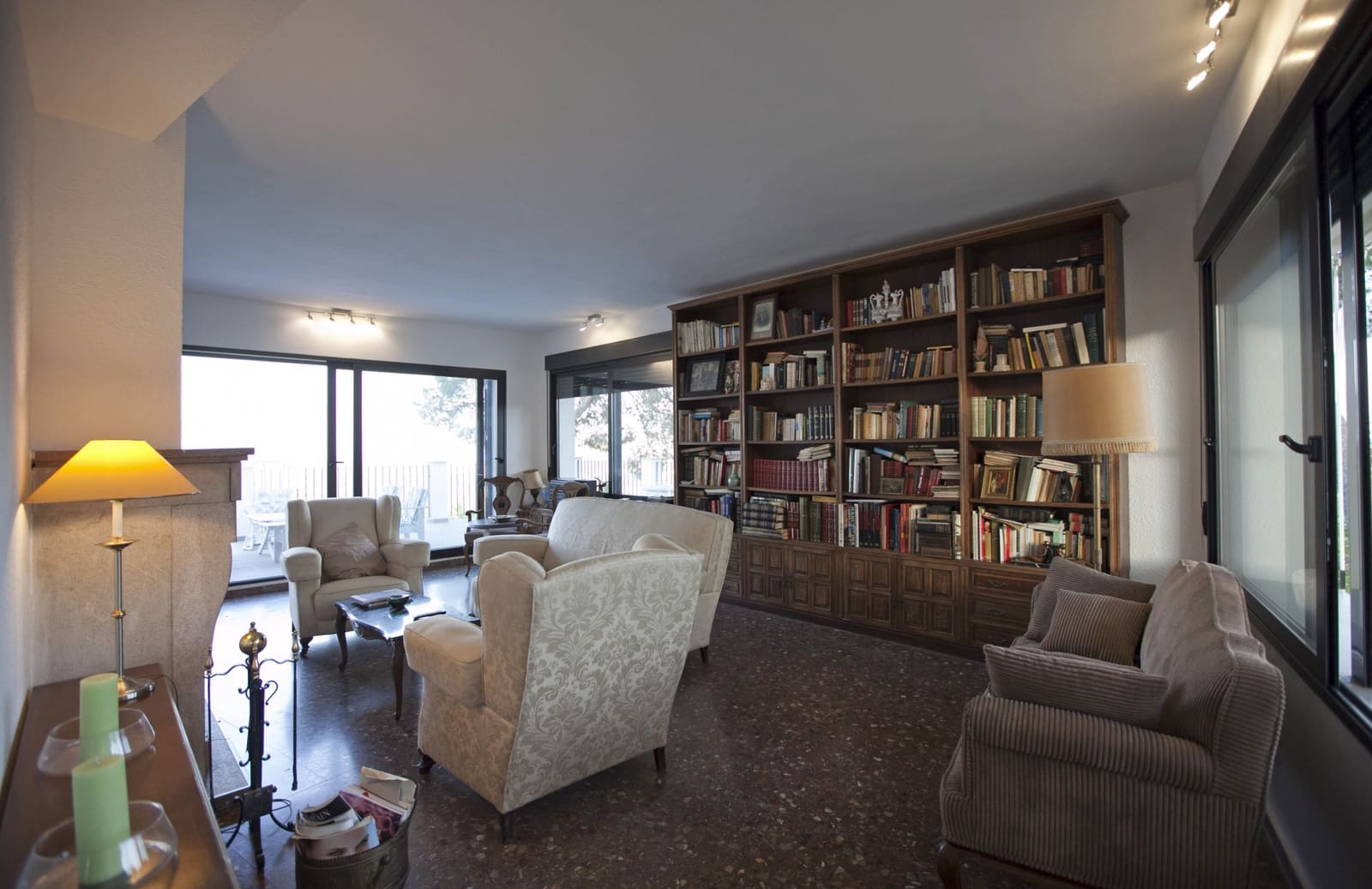 6 sovrum Villa till salu i Chiva med pool garage - 940 000 € (Ref: 9132173)