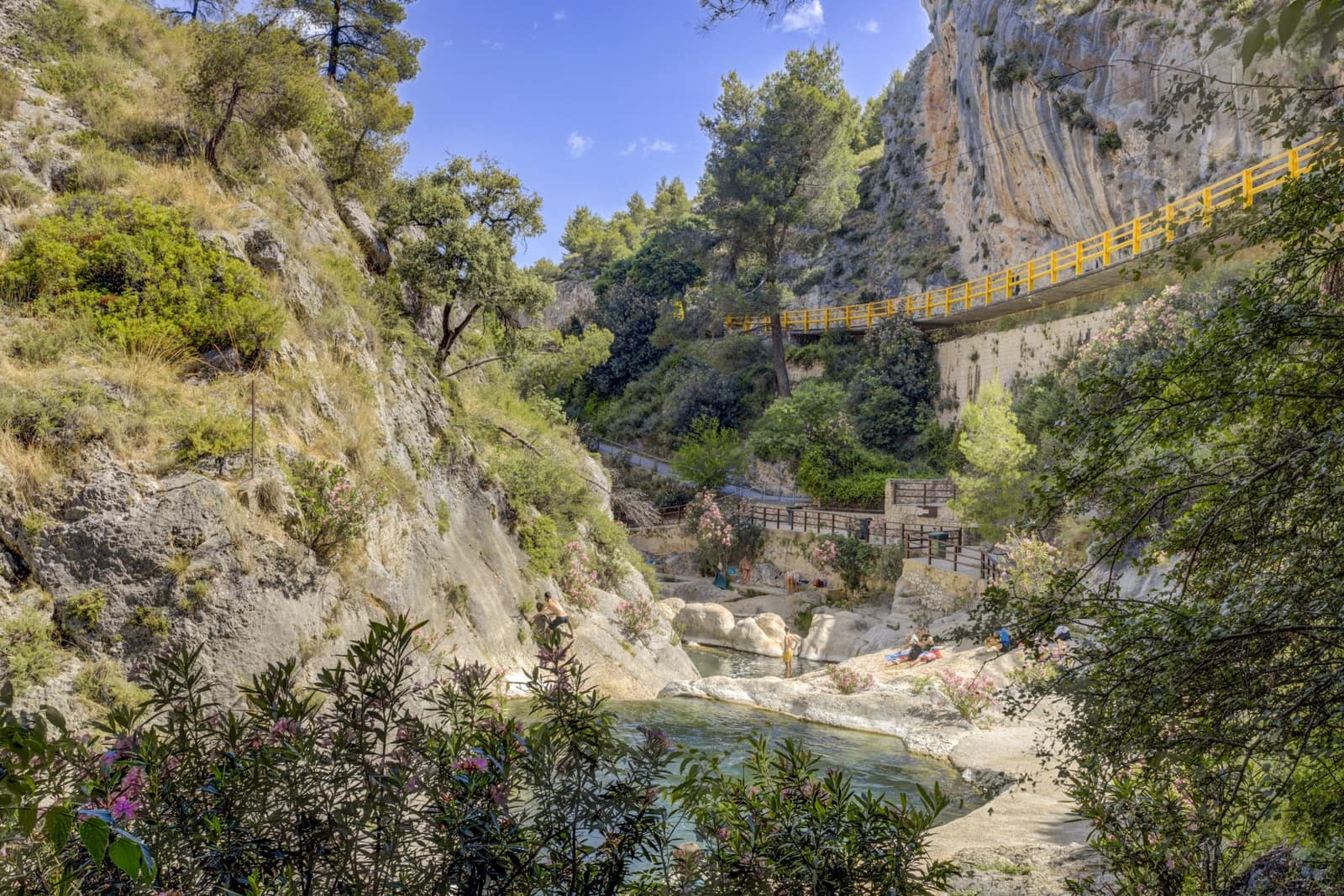 10 soveværelse Finca/Landehus til salg i Ontinyent med swimmingpool garage - € 950.000 (Ref: 9132174)