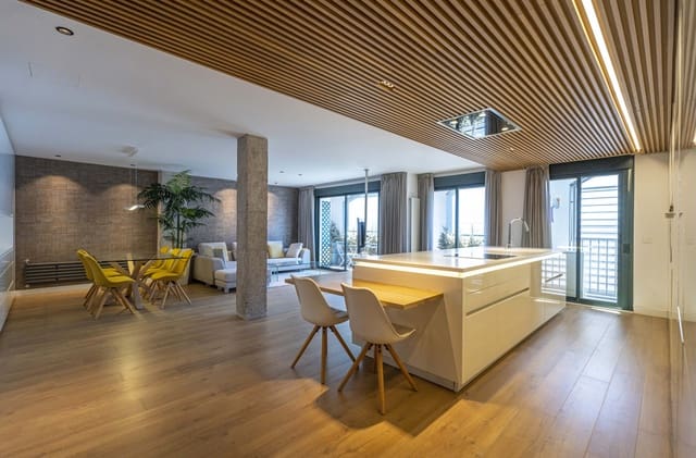3 soveværelse Lejlighed til salg i Camins al Grau, Valencia by med swimmingpool garage - € 863.000 (Ref: 9132176)