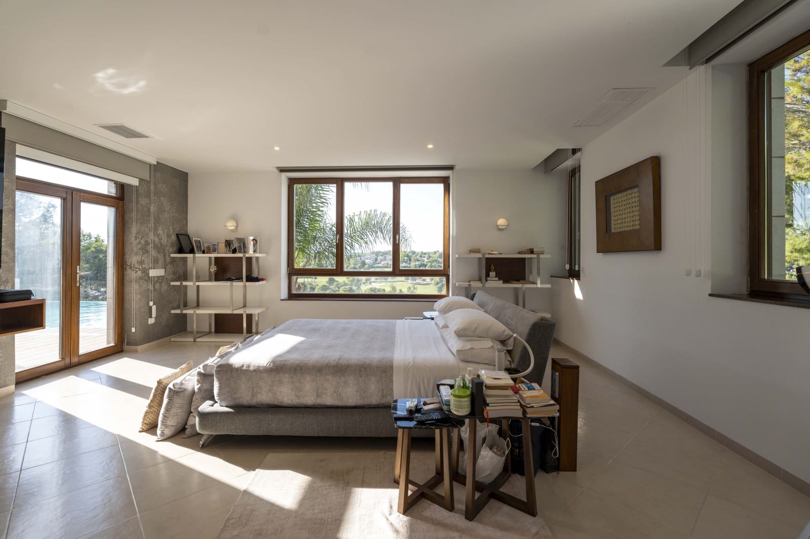 5 soverom Villa til salgs i Chiva med svømmebasseng garasje - € 2 100 000 (Ref: 9148968)