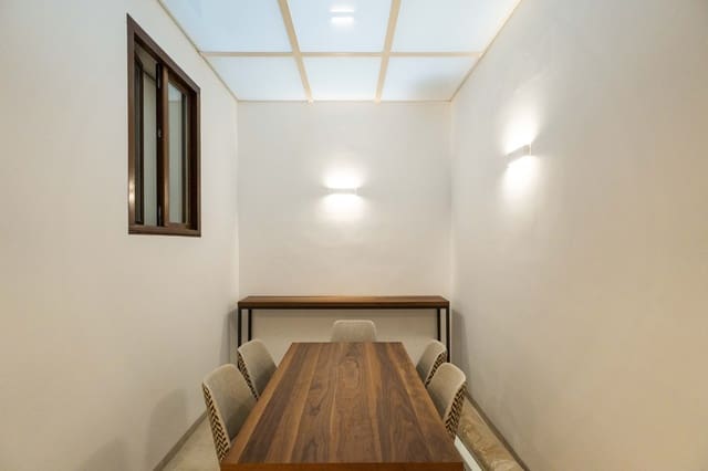 5 soverom Villa til salgs i Chiva med svømmebasseng garasje - € 2 100 000 (Ref: 9148968)