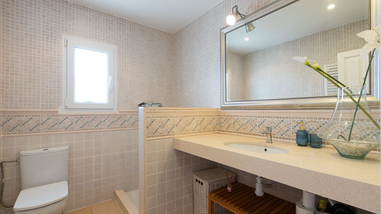 2 soveværelse Villa til salg i Pinosol med swimmingpool - € 595.000 (Ref: 9197553)