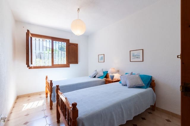 3 chambre Villa/Maison à vendre à La Granadella  - Costa Nova, Javea / Xàbia avec piscine garage - 550 000 € (Ref: 9232427)